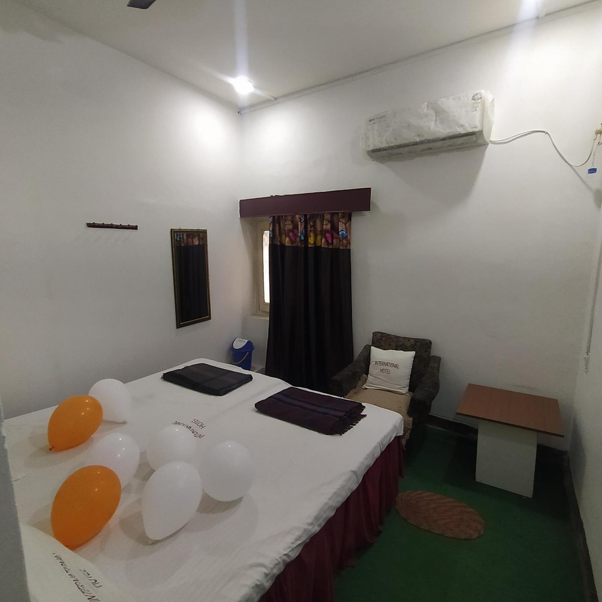 International Hotel In Gorakhpur Exterior photo